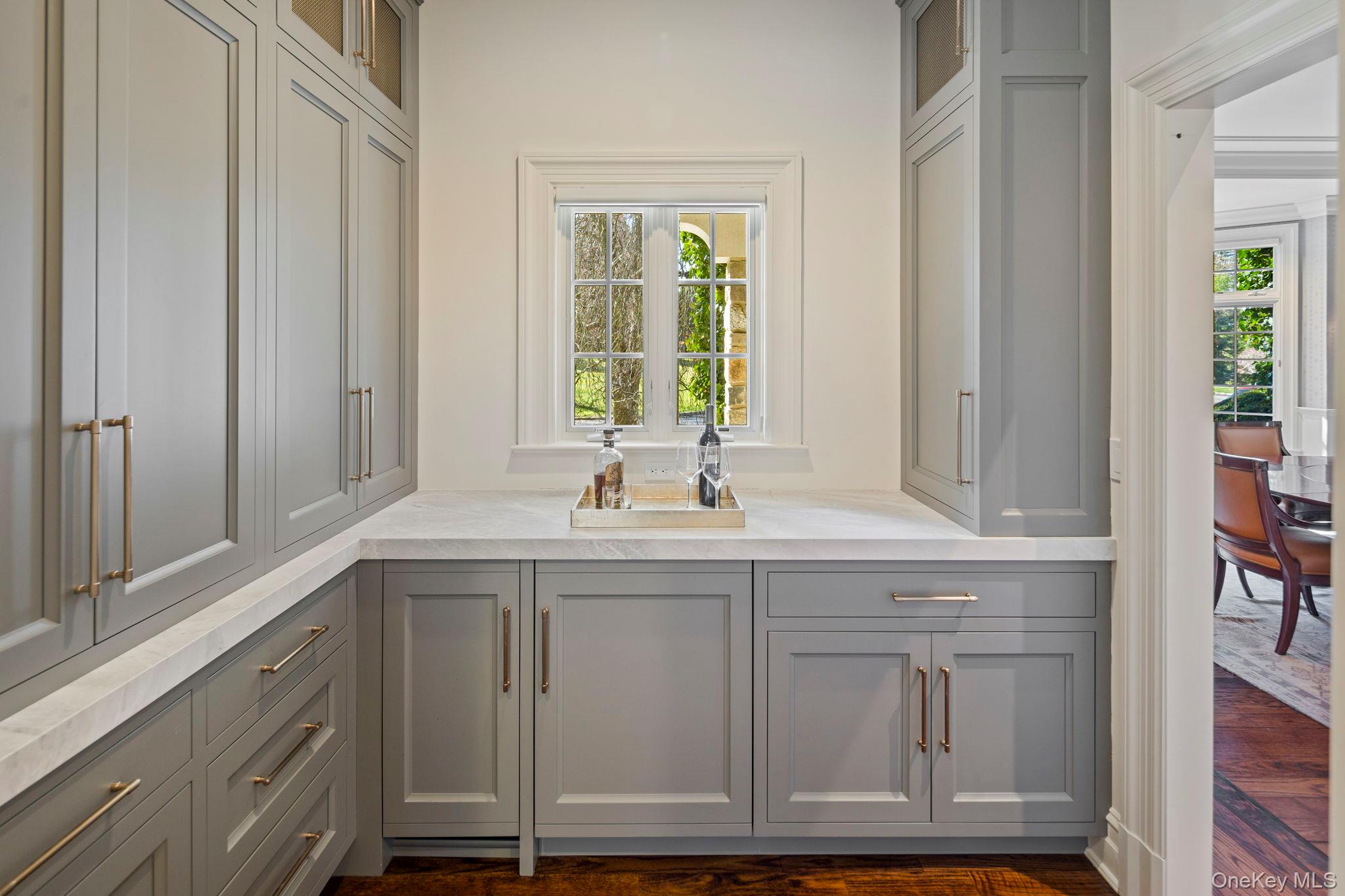 24 Penwood Road Bedford Corners, NY 10549 - Photo 10 of 44 Butler's Pantry w/ Ice Maker