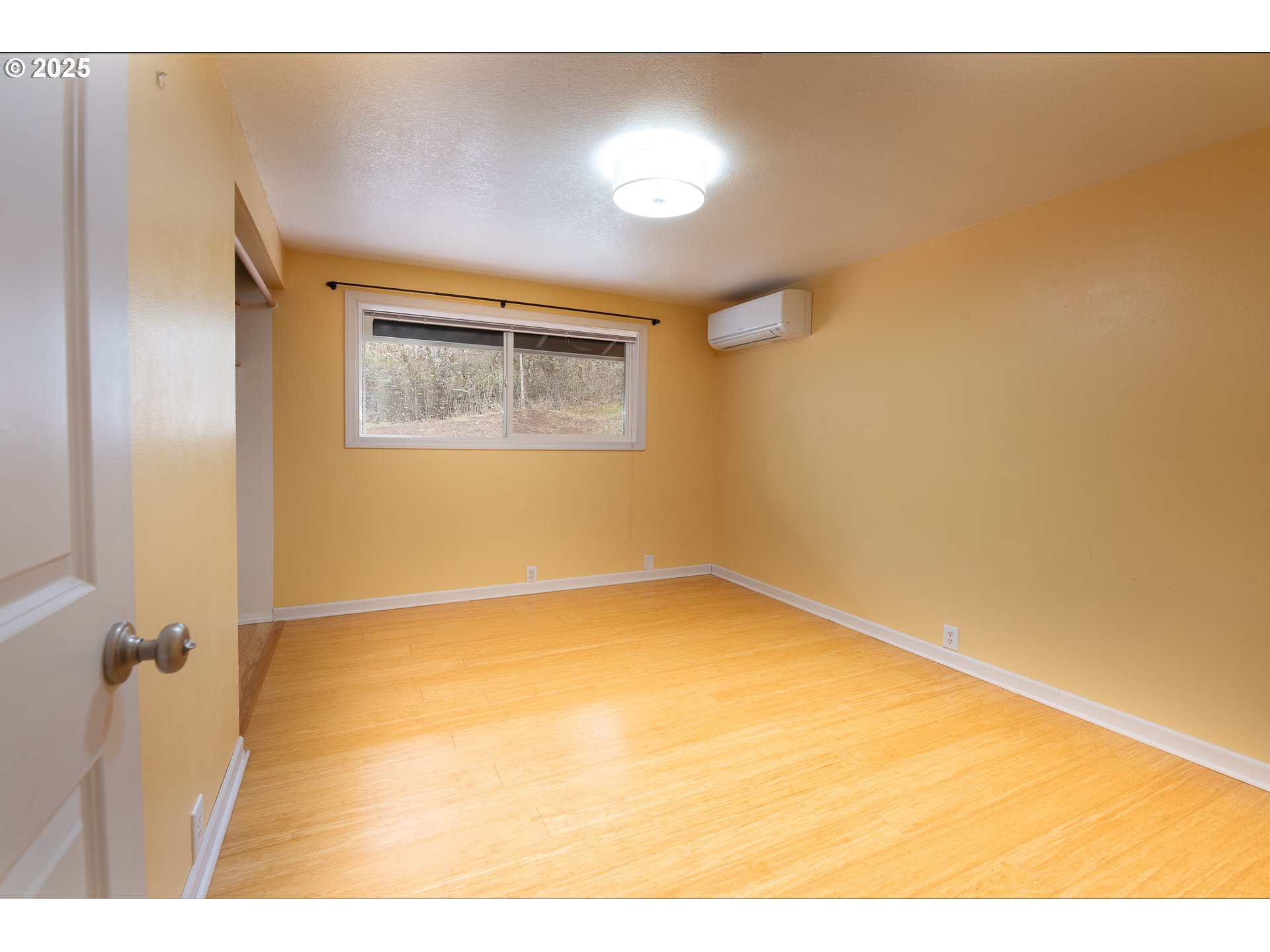 293 Brae Burn Drive Eugene, OR 97405 - Photo 24 of 35 a view of a small space