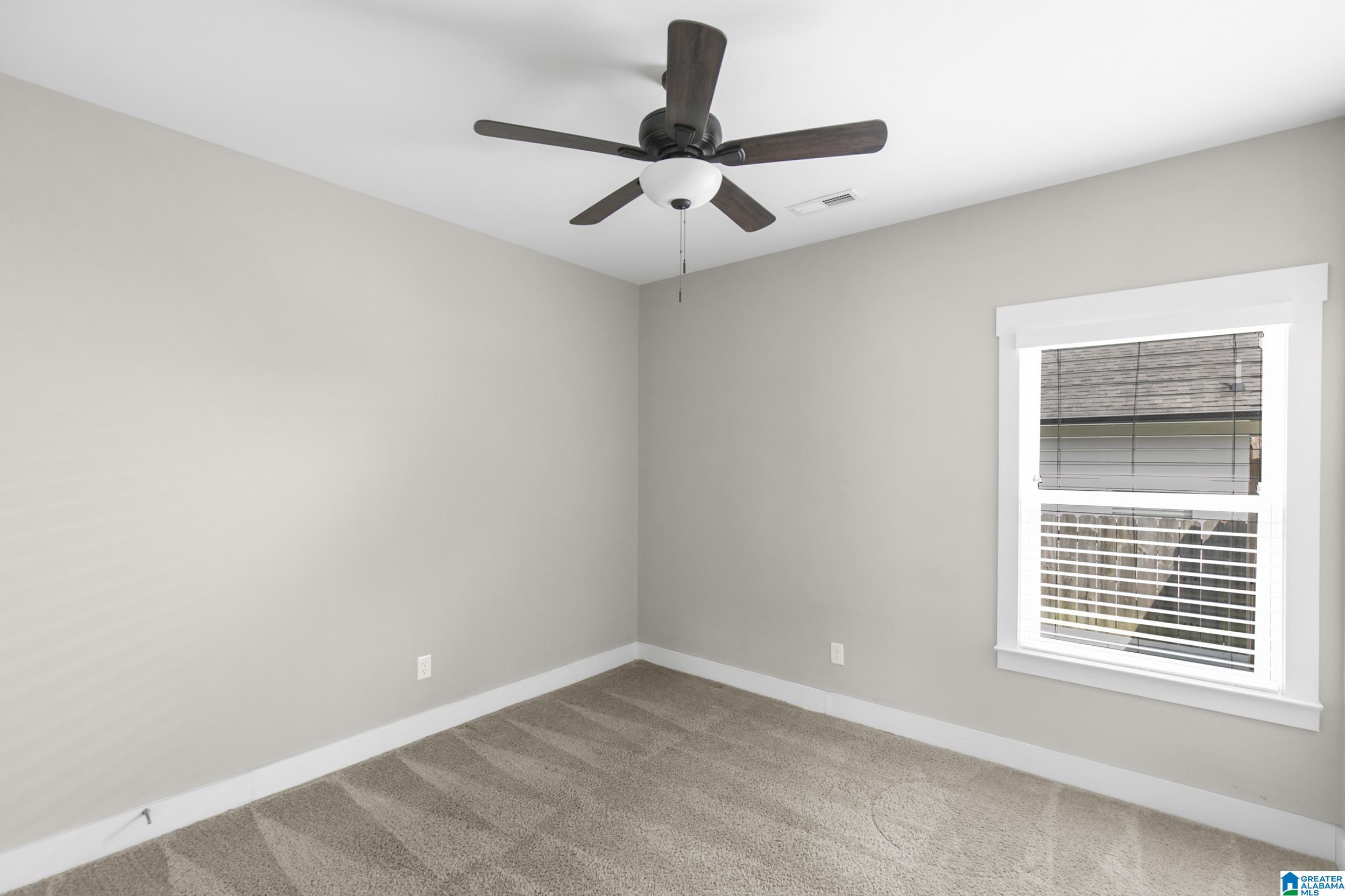 887 Valley Circle Leeds, AL 35094 - Photo 15 of 27