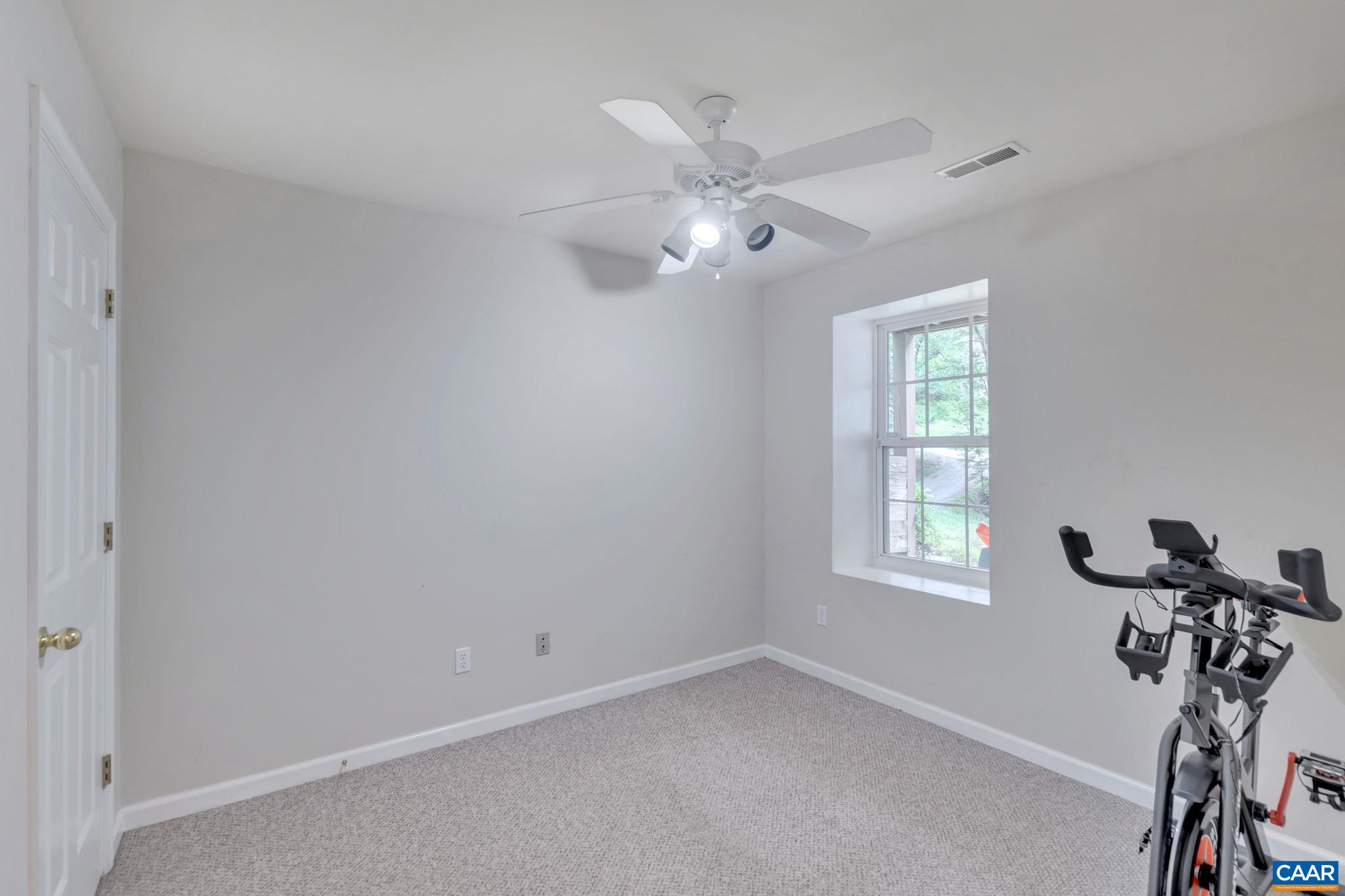 2 Riverside Drive Palmyra, VA 22963 - Photo 24 of 36 a view of empty room with windows