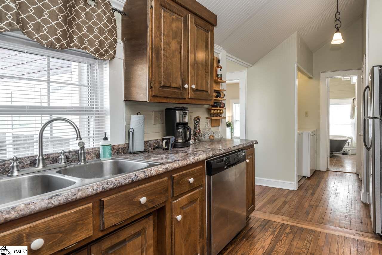 1111 Diamond Tip Boulevard Fountain Inn, SC 29644 - Photo 9 of 24