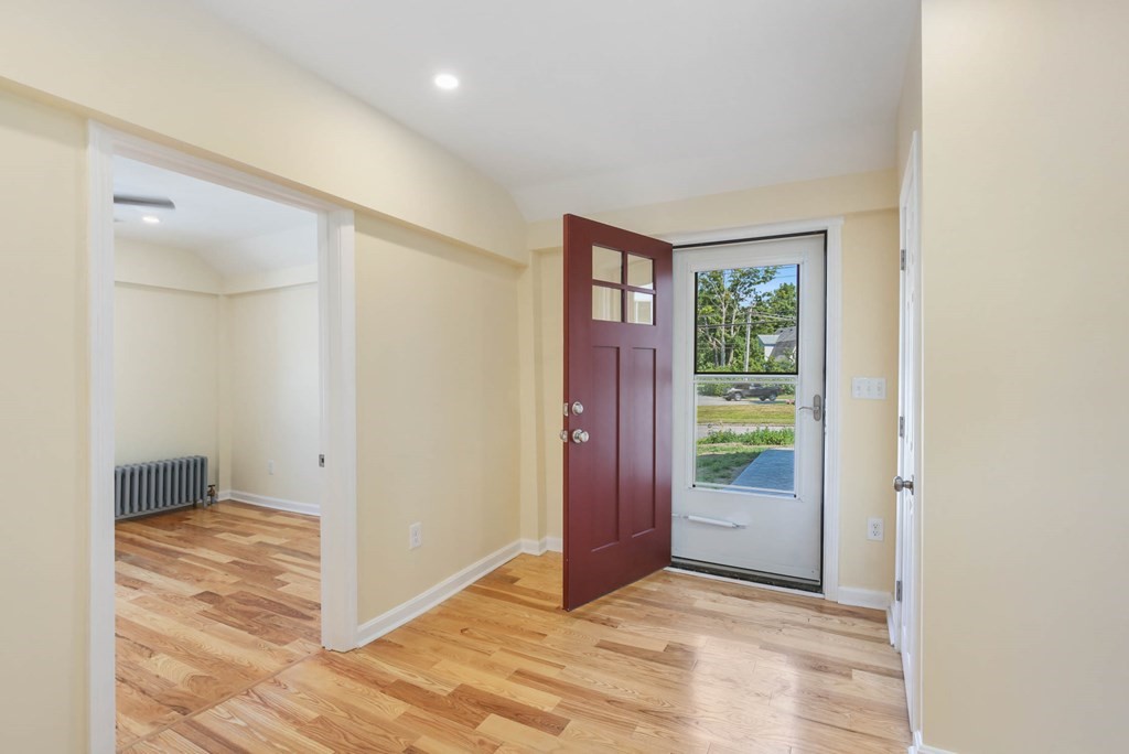 266 Webster Street Worcester, MA 01603 - Photo 20 of 42 a view of an empty room with closet and a window