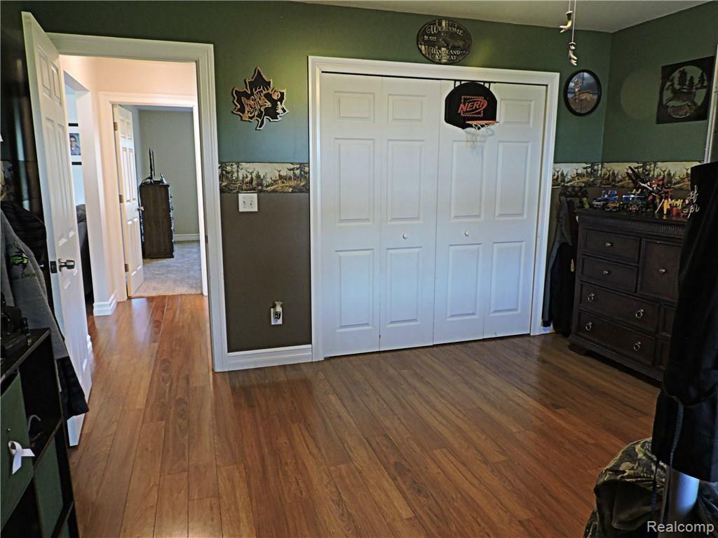 5420 East Carpenter Road Flint, MI 48506 - Photo 34 of 48 DSCN1563.jpg
