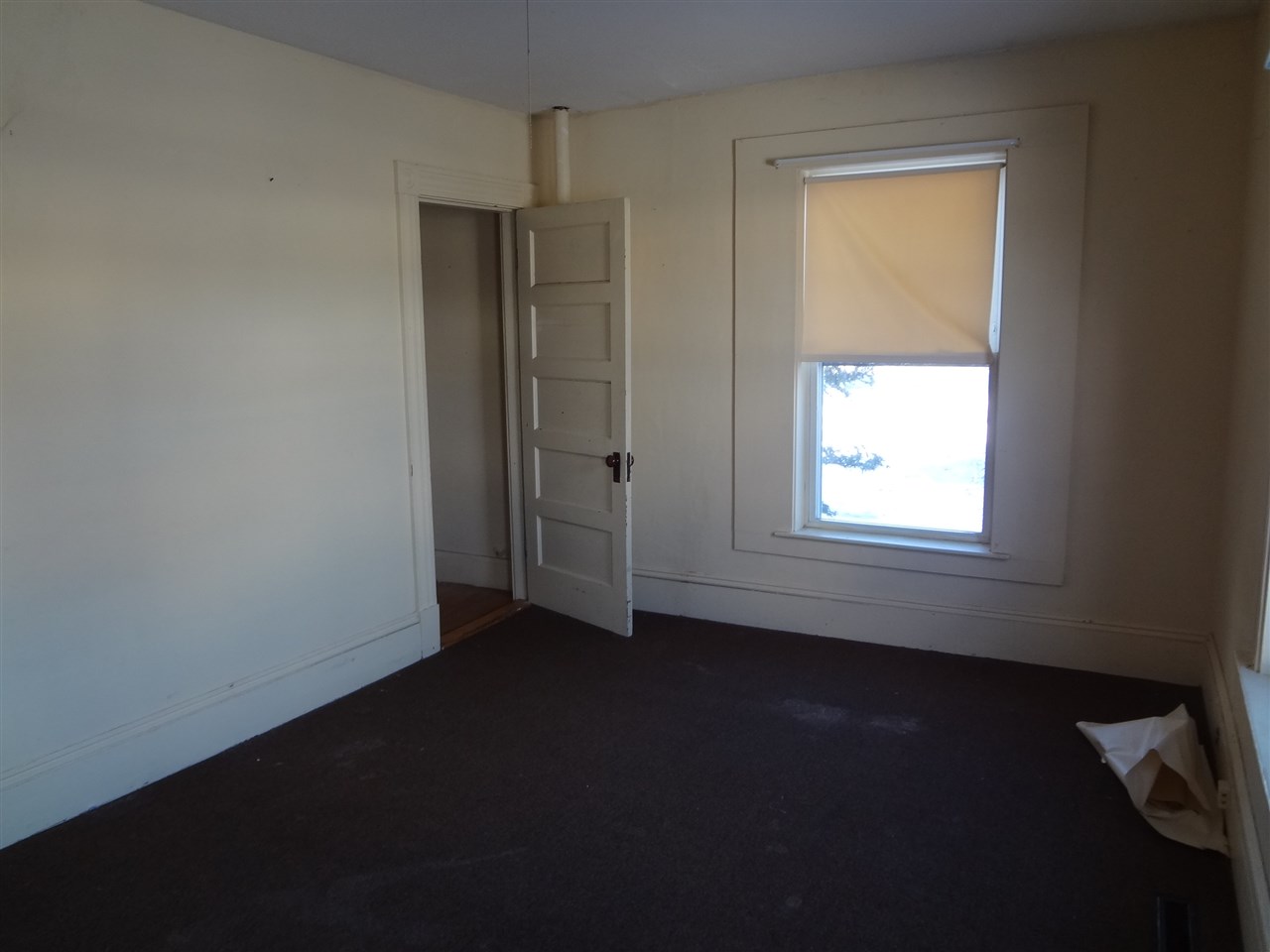 59 Columbus Avenue Rochester, NH 03867 - Photo 8 of 34