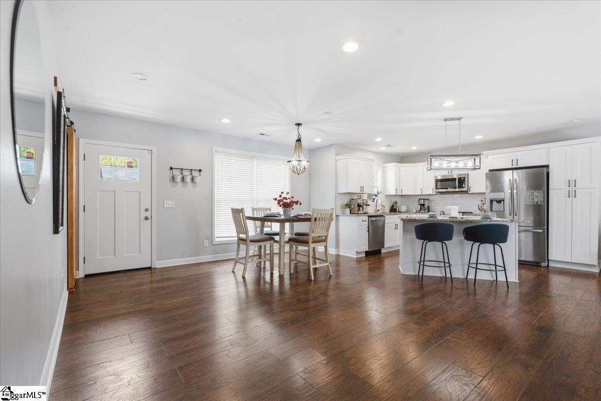 833 North Franklin Road Greenville, SC 29617 - Photo 10 of 35