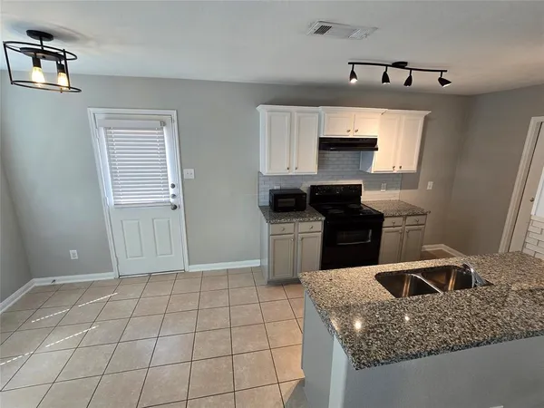 $1,845 | 110 Outfitters Court, Newark, TX 76071