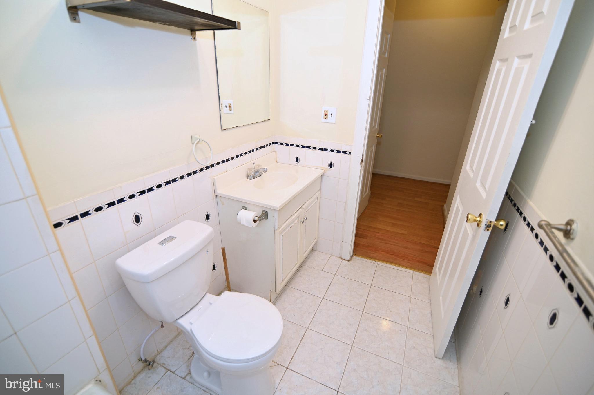513-519 12th Street Southeast Washington, DC 20003 - Photo 23 of 58 519 Bath