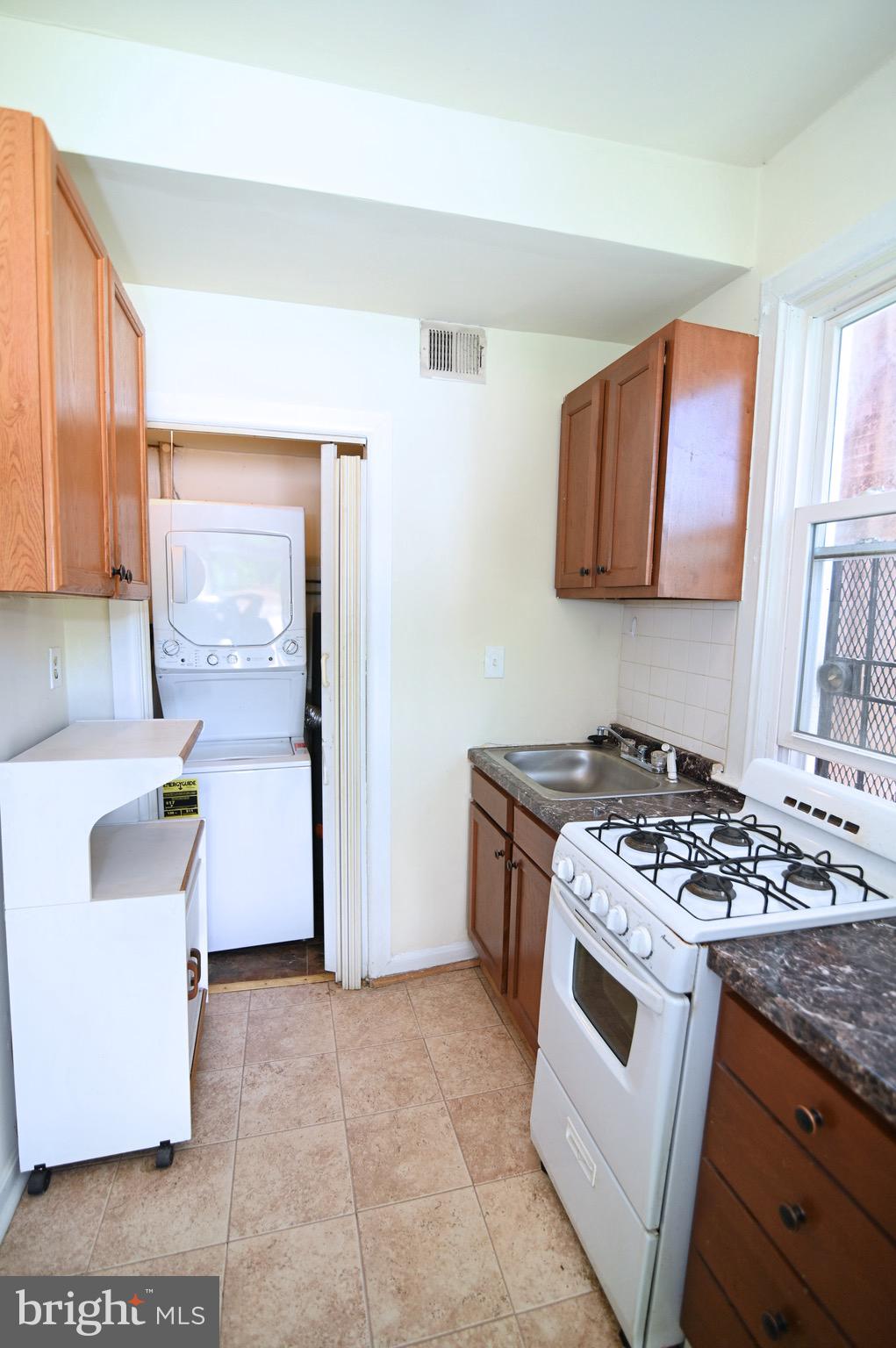 513-519 12th Street Southeast Washington, DC 20003 - Photo 29 of 58 519 Kitchen/laundry