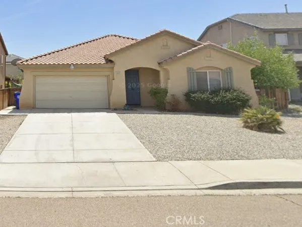 $2,350 | 13637 Copper Street, Victorville, CA 92394