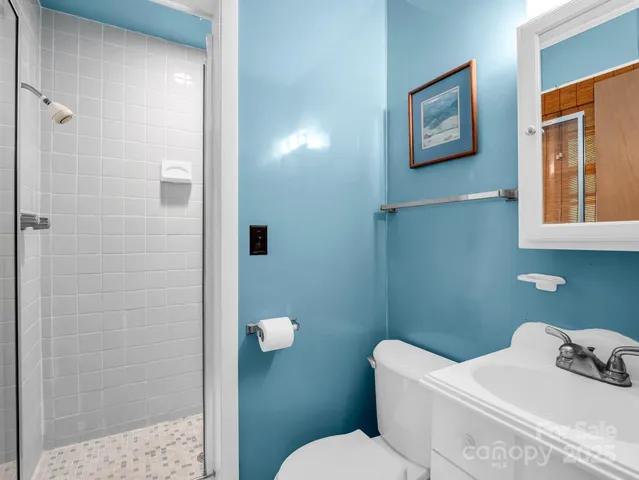 $649,000 | 126 Sleeping Bear Ln Lake, Lake Lure, NC 28746