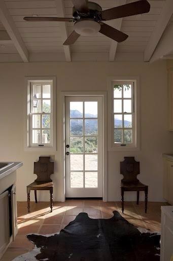 2525 Gridley Road Ojai, CA 93023 - Photo 10 of 40 Mud room