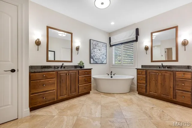 $2,775,000 | 353 Callaway Ridge Drive, Defiance, MO 63341