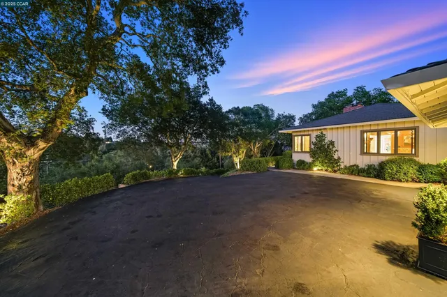 $2,395,000 | 47 Charles Hill Circle, Orinda, CA 94563