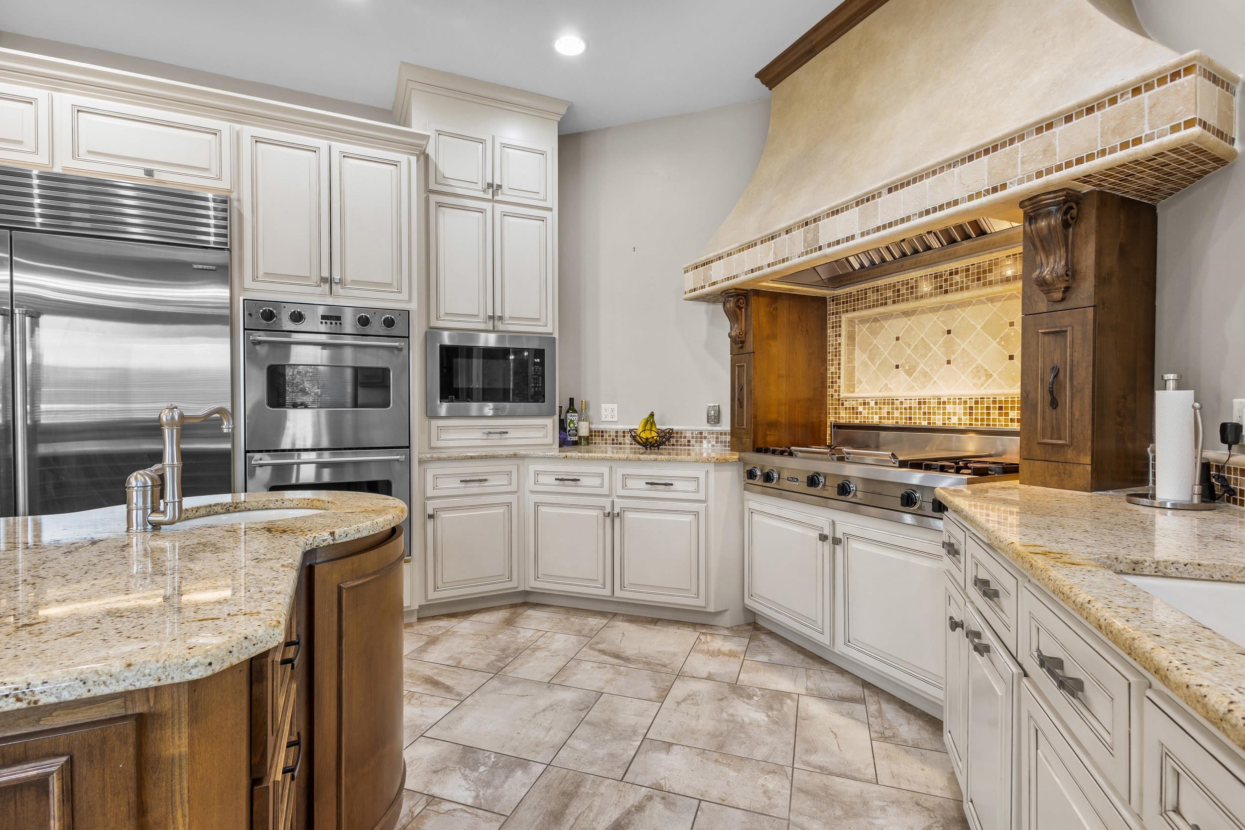 2828 Apple Hill Boulevard Appleton, WI 54913 - Photo 14 of 89