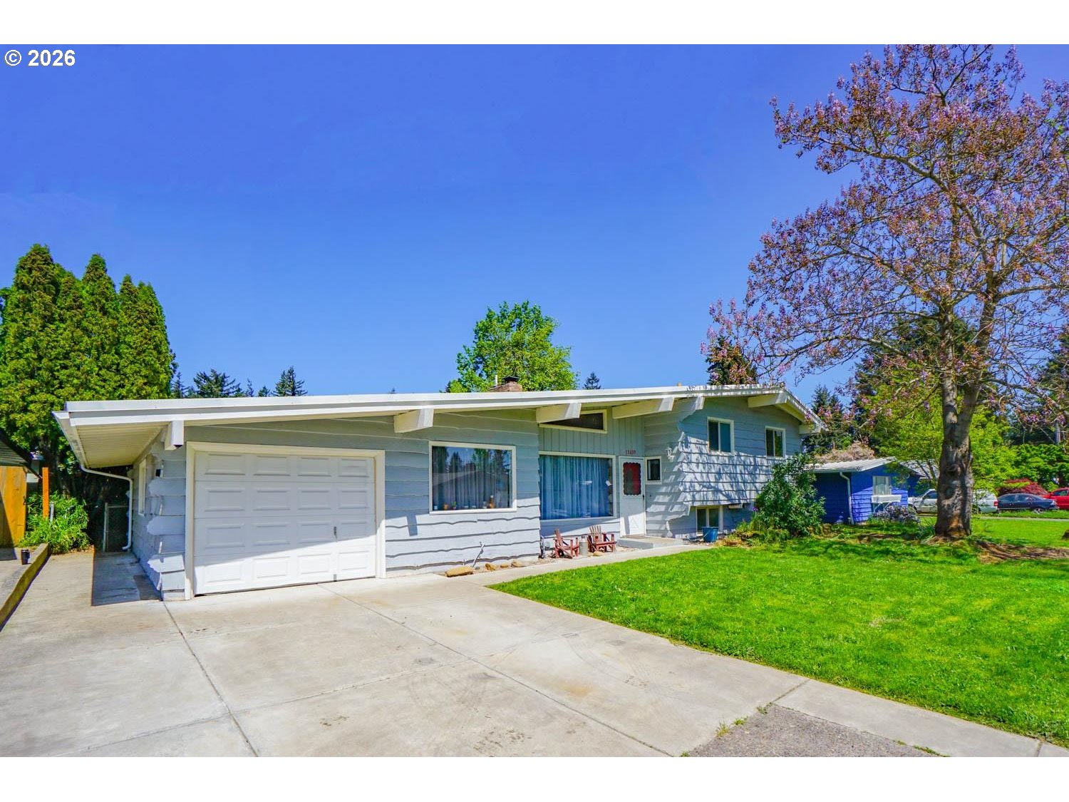 13639 Southeast Clay Street Portland, OR 97233 - Photo 2 of 36