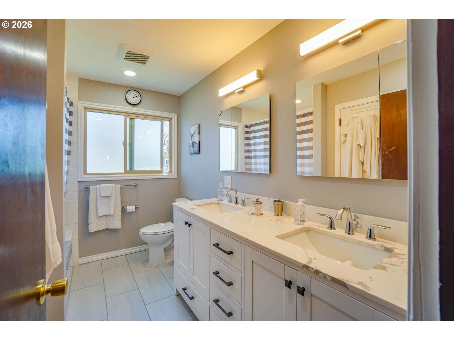 13639 Southeast Clay Street Portland, OR 97233 - Photo 24 of 36