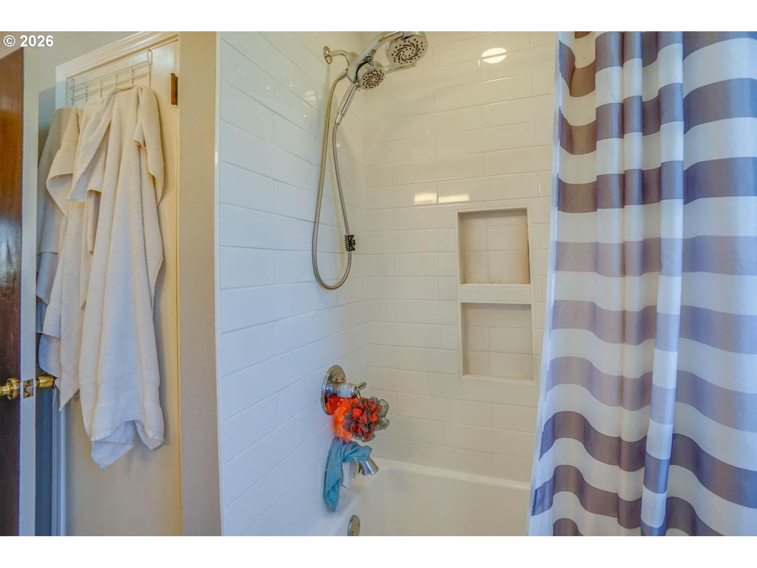 13639 Southeast Clay Street Portland, OR 97233 - Photo 26 of 36