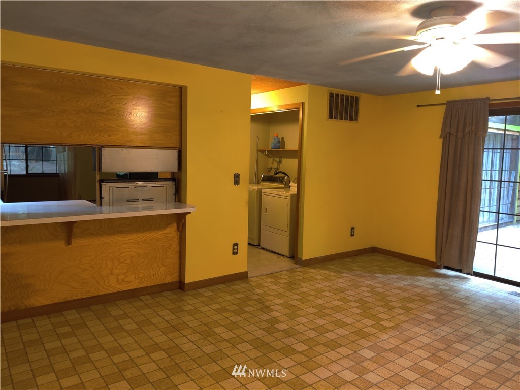 512 Newberg Road Snohomish, WA 98290 - Photo 8 of 32