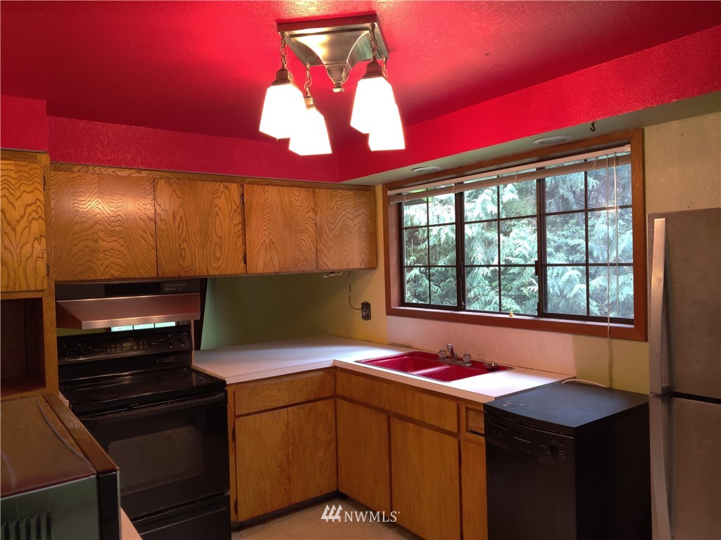 512 Newberg Road Snohomish, WA 98290 - Photo 10 of 32