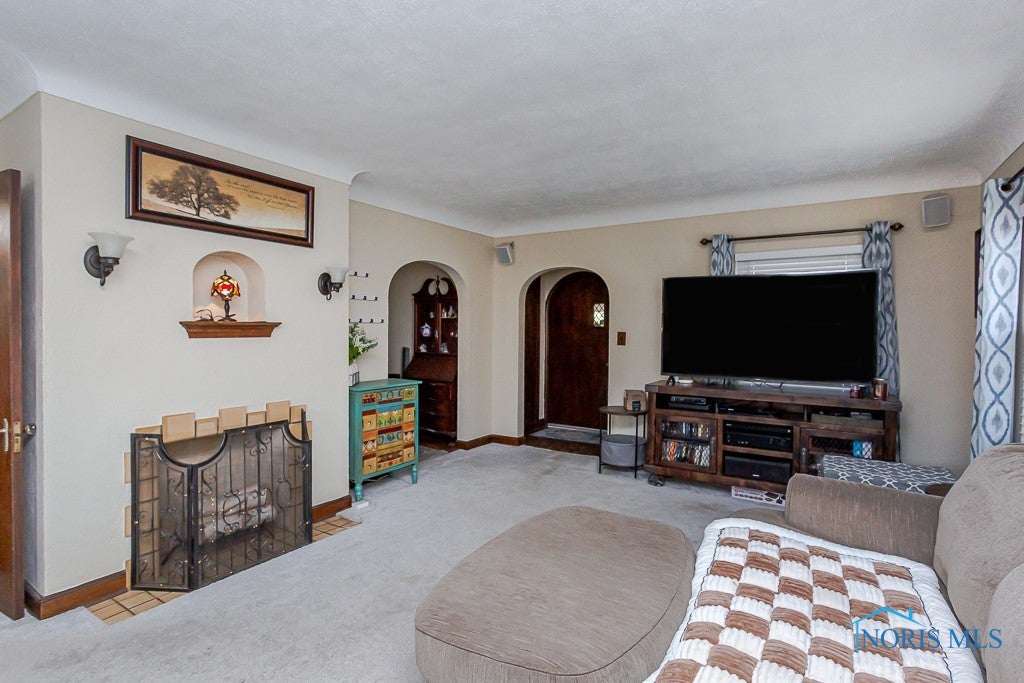3847 Maxwell Road Toledo, OH 43613 - Photo 7 of 38 Gallery Image 7