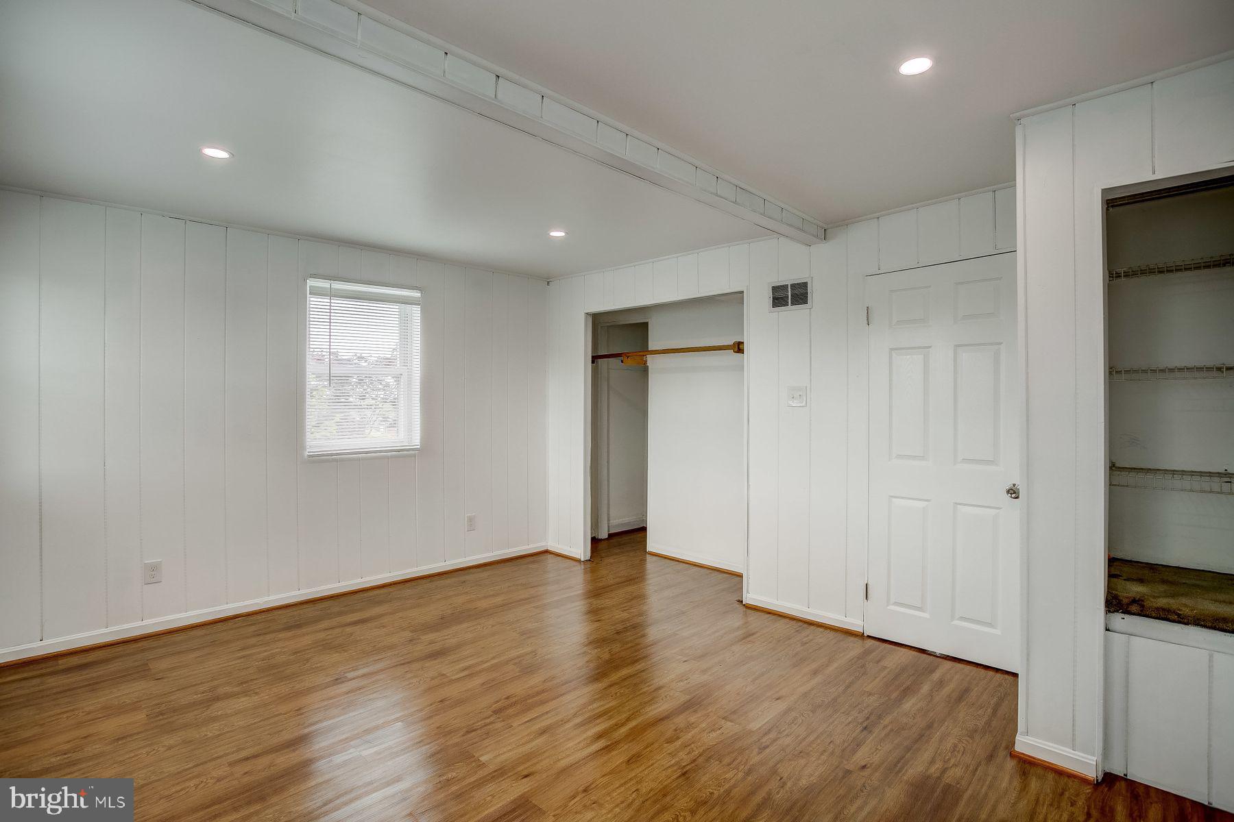 212 Grove Park Road Baltimore, MD 21225 - Photo 16 of 30