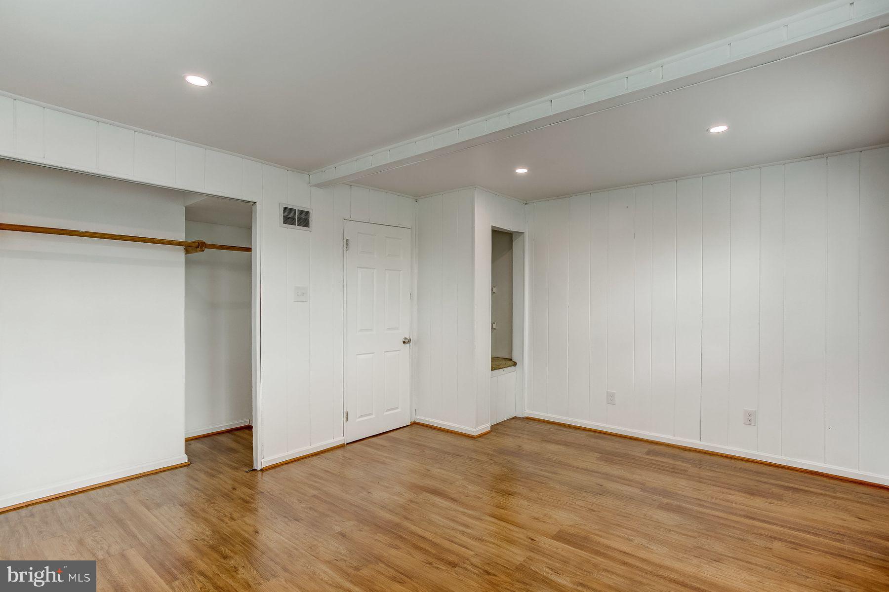 212 Grove Park Road Baltimore, MD 21225 - Photo 17 of 30