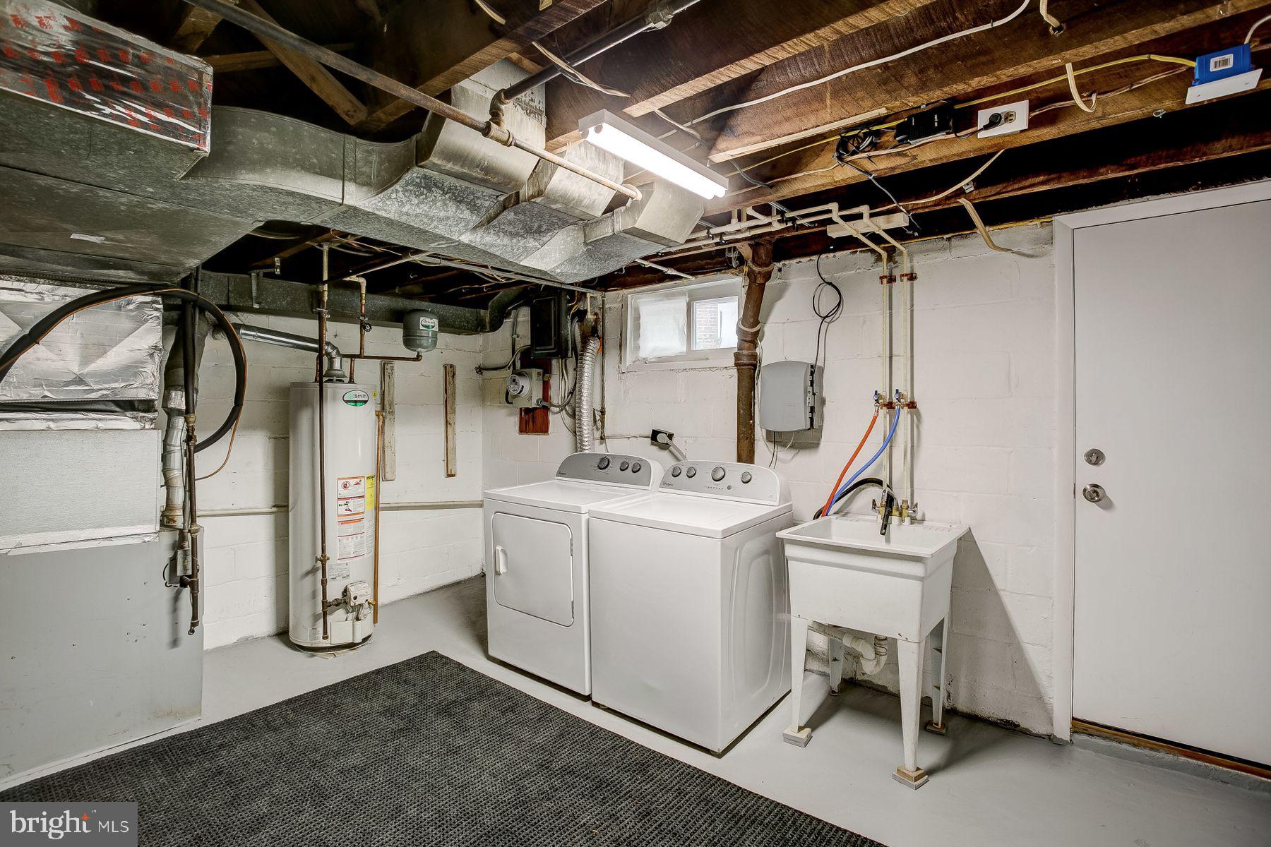 212 Grove Park Road Baltimore, MD 21225 - Photo 25 of 30 WASHER AND DRY