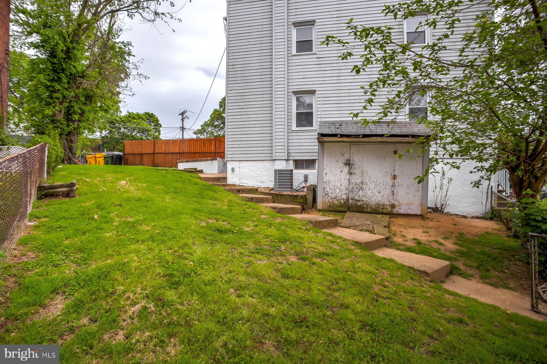 212 Grove Park Road Baltimore, MD 21225 - Photo 29 of 30
