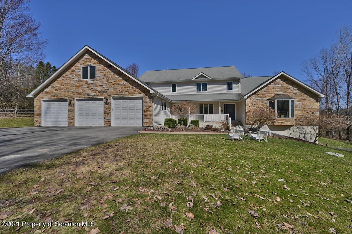 118 Hilltop Road Waverly, PA 18471 - Photo 3 of 98 Gallery Image 3