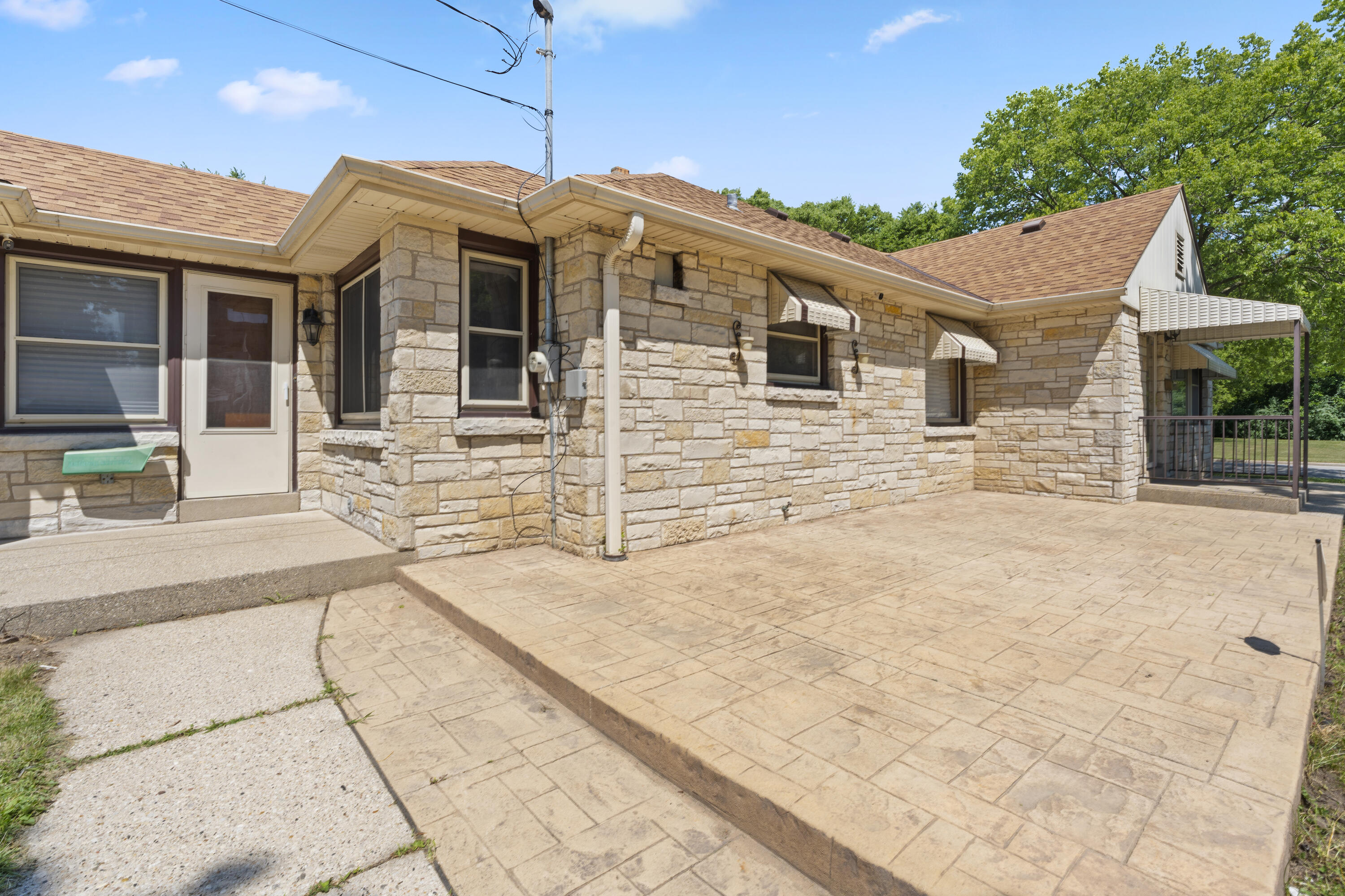 3031 South 33rd Street Milwaukee, WI 53215 - Photo 4 of 30 DSC06953