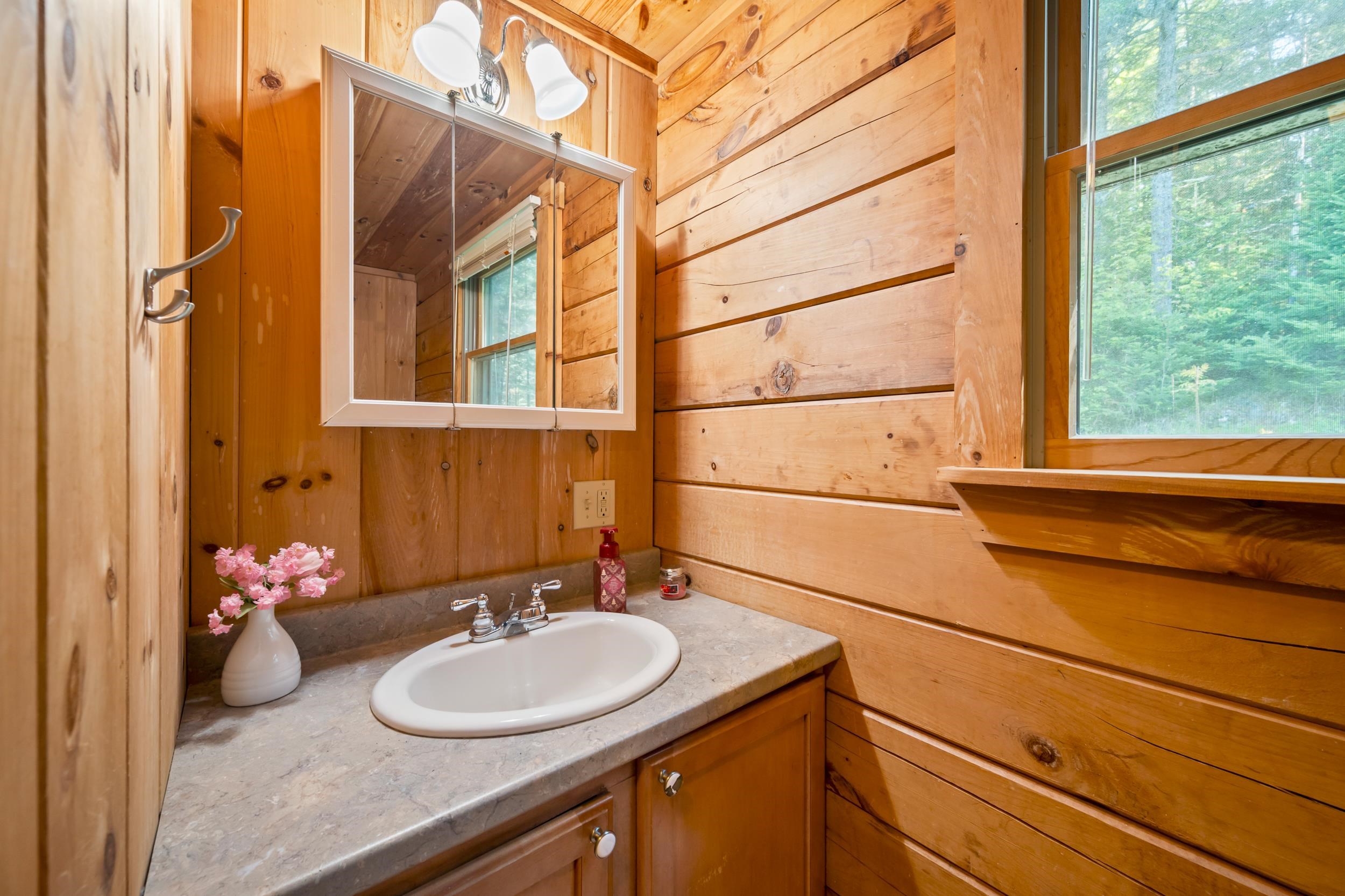 81 Pine Valley Road Bethlehem, NH 03574 - Photo 16 of 24