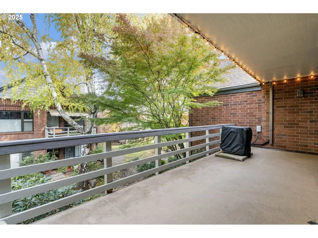 $290,000 | 14843 Northeast Sacramento Street, Unit 118, Portland, OR 97230