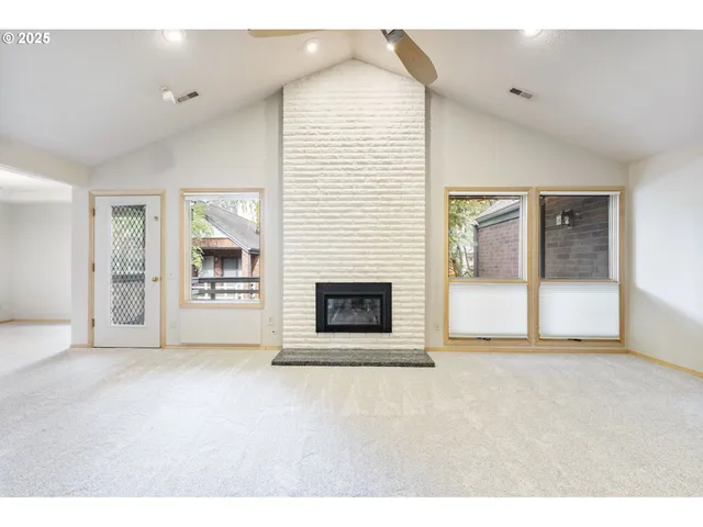 $290,000 | 14843 Northeast Sacramento Street, Unit 118, Portland, OR 97230