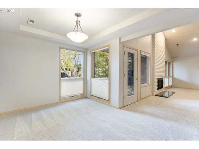 $290,000 | 14843 Northeast Sacramento Street, Unit 118, Portland, OR 97230