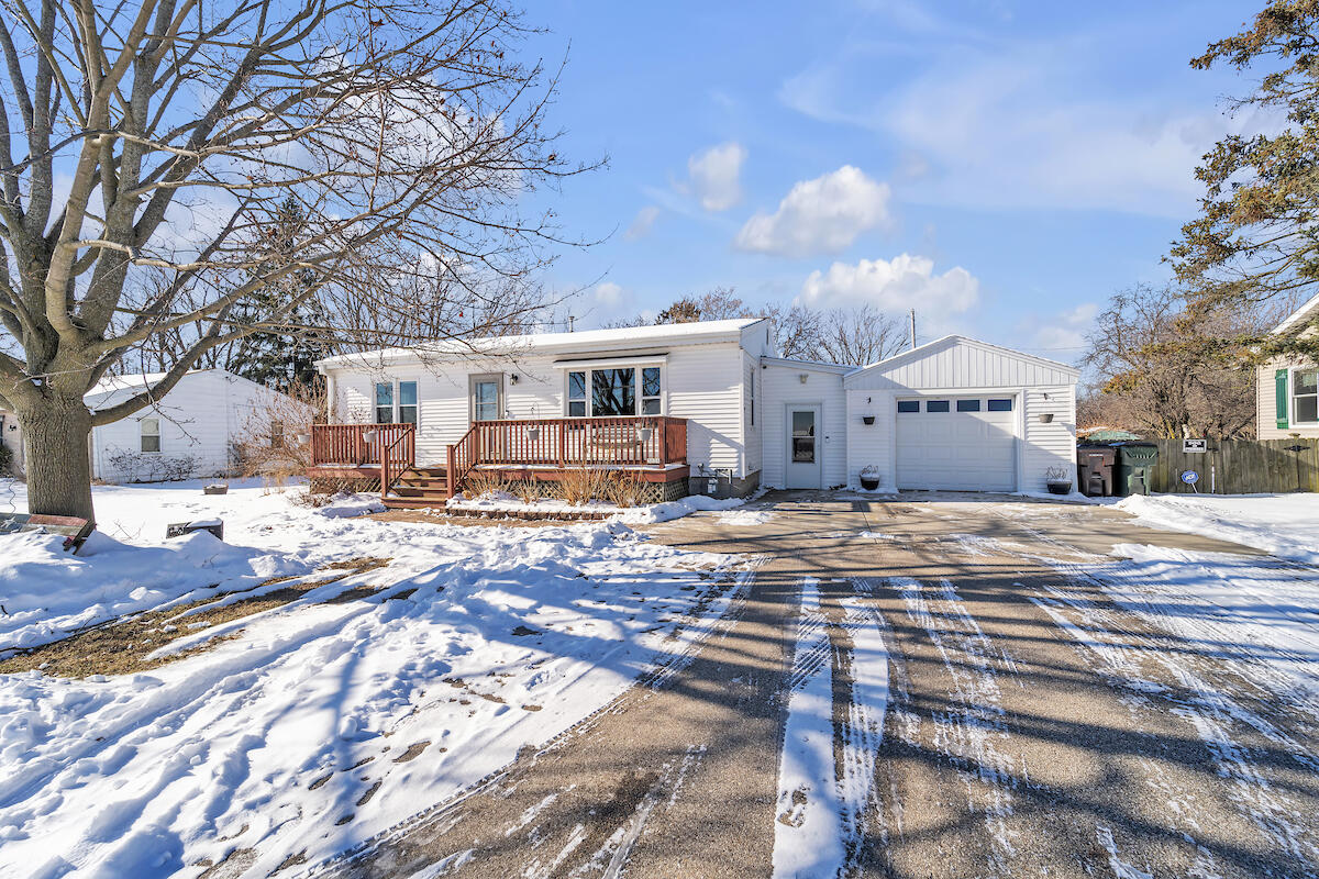 3036 North Green Bay Road Caledonia, WI 53404 - Photo 1 of 1 Exterior