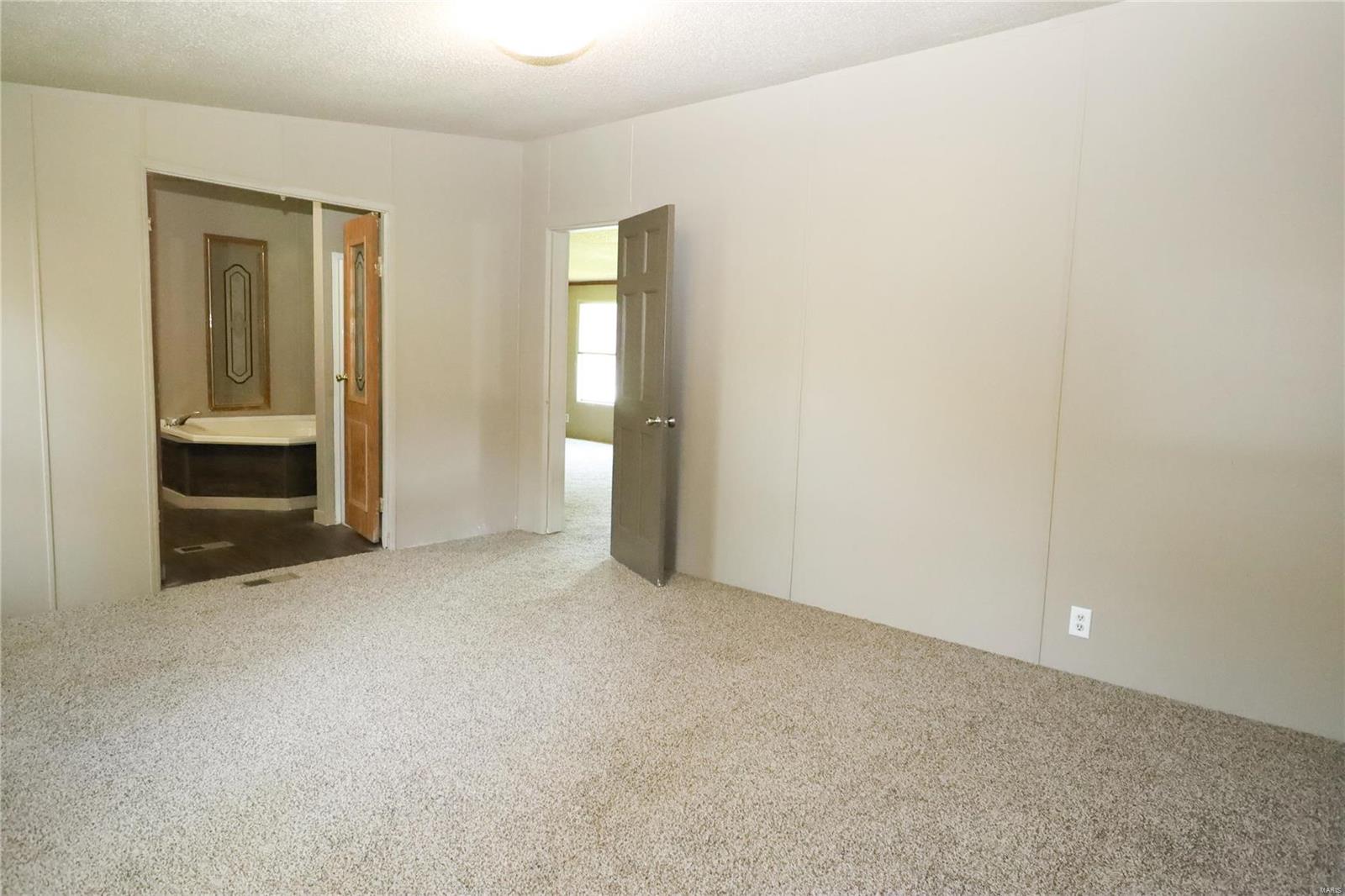 306 South East Street New Athens, IL 62264 - Photo 16 of 34