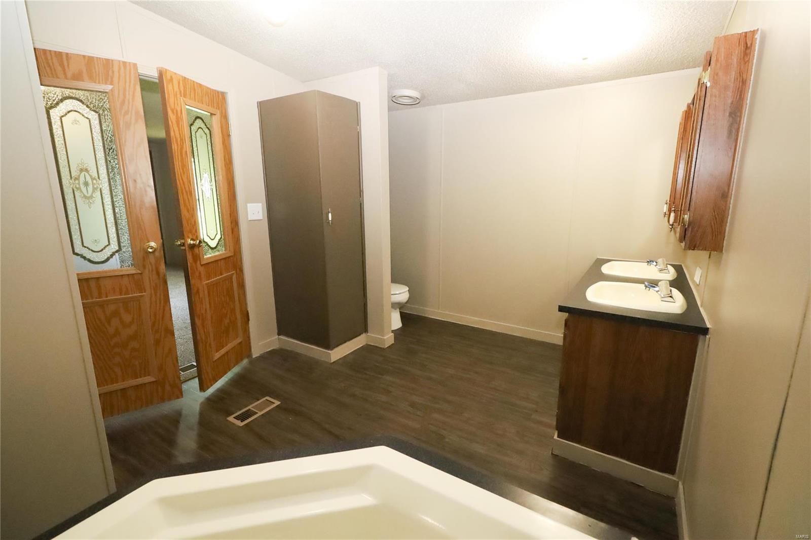 306 South East Street New Athens, IL 62264 - Photo 19 of 34