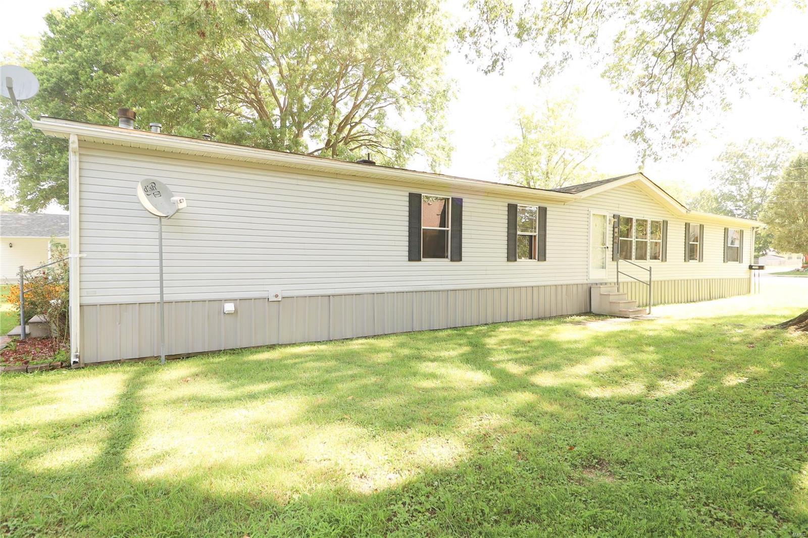 306 South East Street New Athens, IL 62264 - Photo 3 of 34