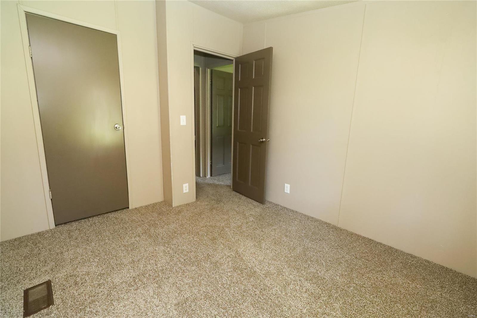 306 South East Street New Athens, IL 62264 - Photo 28 of 34