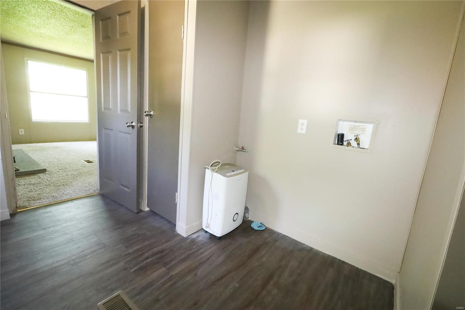 306 South East Street New Athens, IL 62264 - Photo 30 of 34