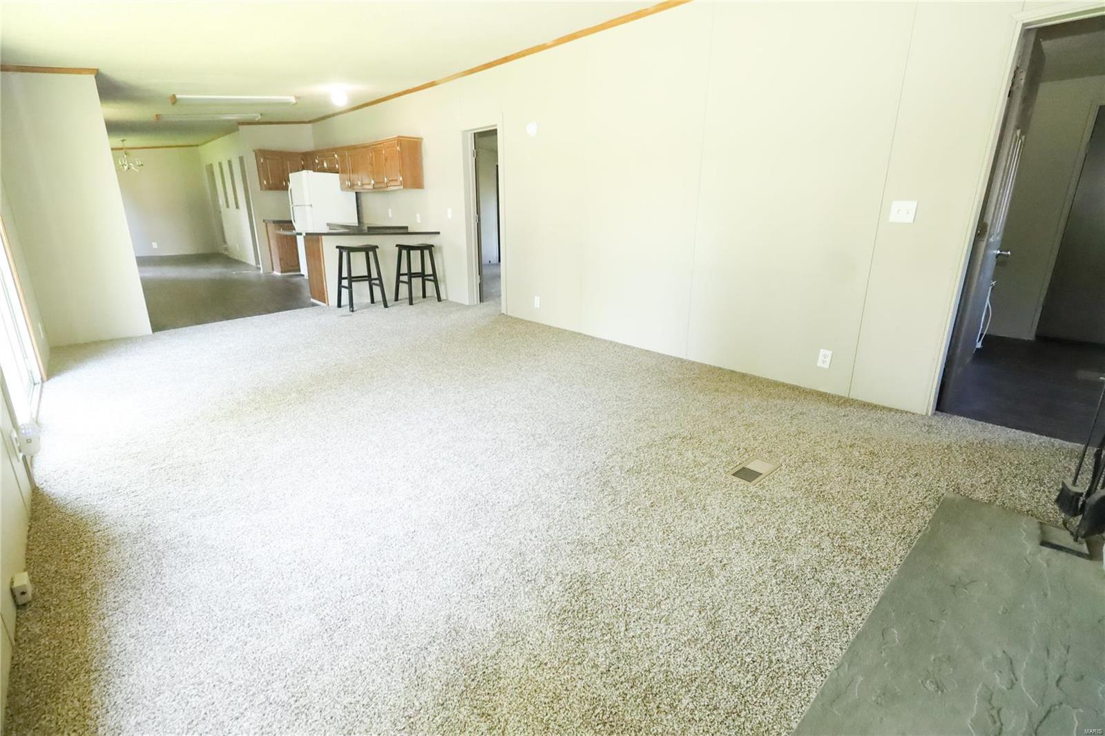 306 South East Street New Athens, IL 62264 - Photo 4 of 34