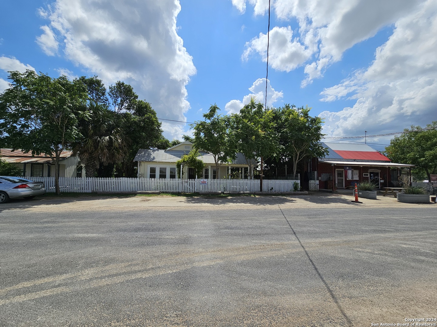 106 West Specht Road San Antonio, TX 78260 - Photo 4 of 19