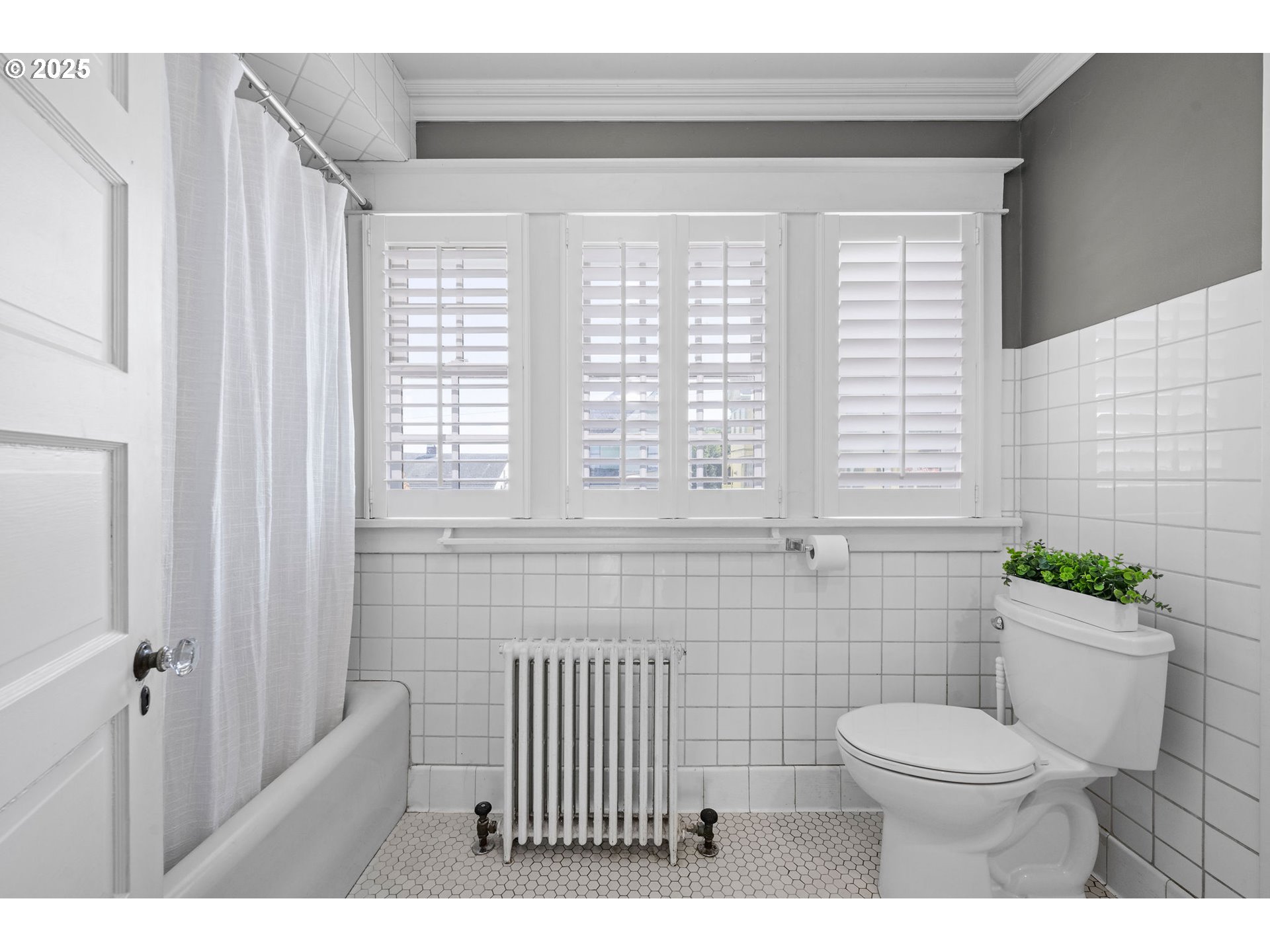 677 17th Street Astoria, OR 97103 - Photo 31 of 35