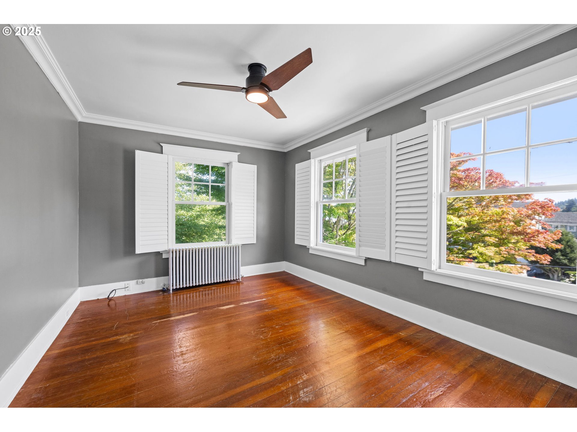 677 17th Street Astoria, OR 97103 - Photo 32 of 35 Bedroom