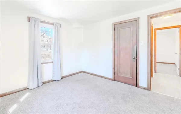 $995 | 825 5th Avenue, Unit 1, East McKeesport, PA 15035