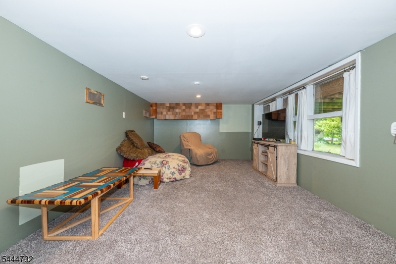89 Moraine Road Morris Plains, NJ 07950 - Photo 29 of 48