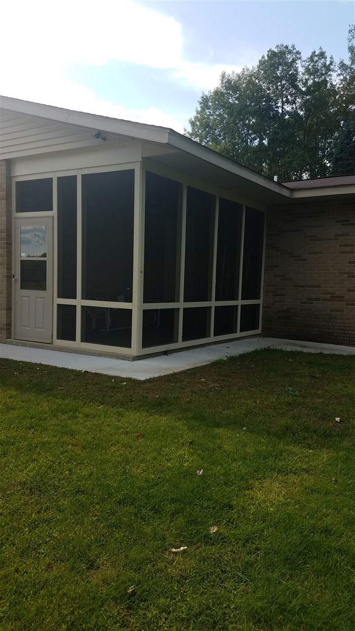2312 West Neuman Road Rhodes, MI 48652 - Photo 5 of 34