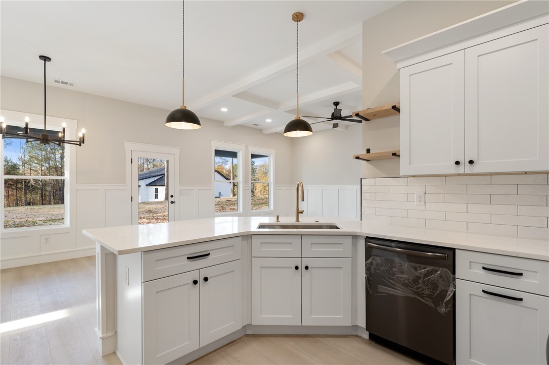 191 Sullivan Road Anderson, SC 29626 - Photo 13 of 37