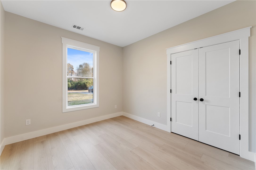 191 Sullivan Road Anderson, SC 29626 - Photo 21 of 37