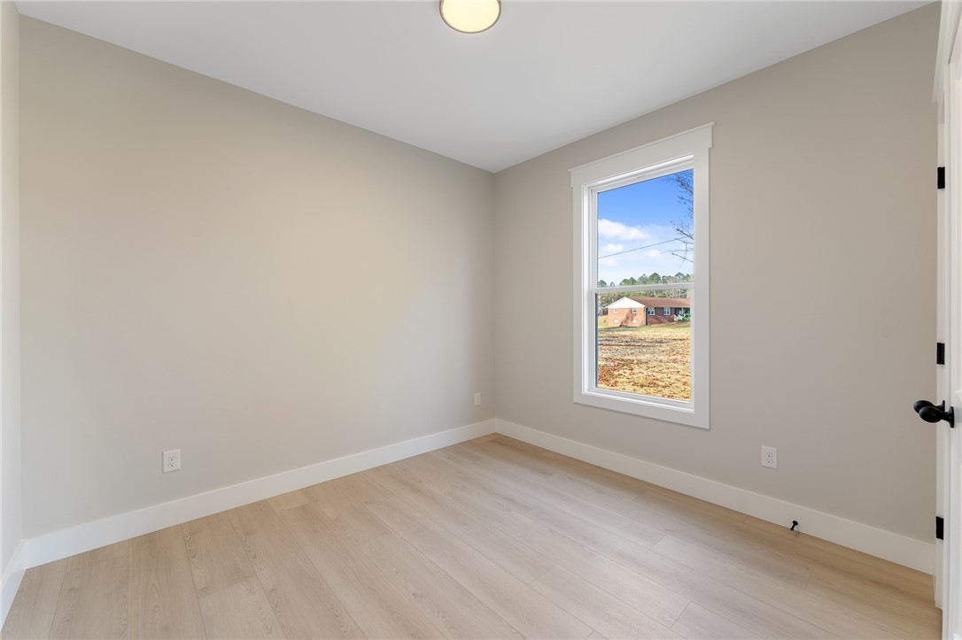 191 Sullivan Road Anderson, SC 29626 - Photo 24 of 37